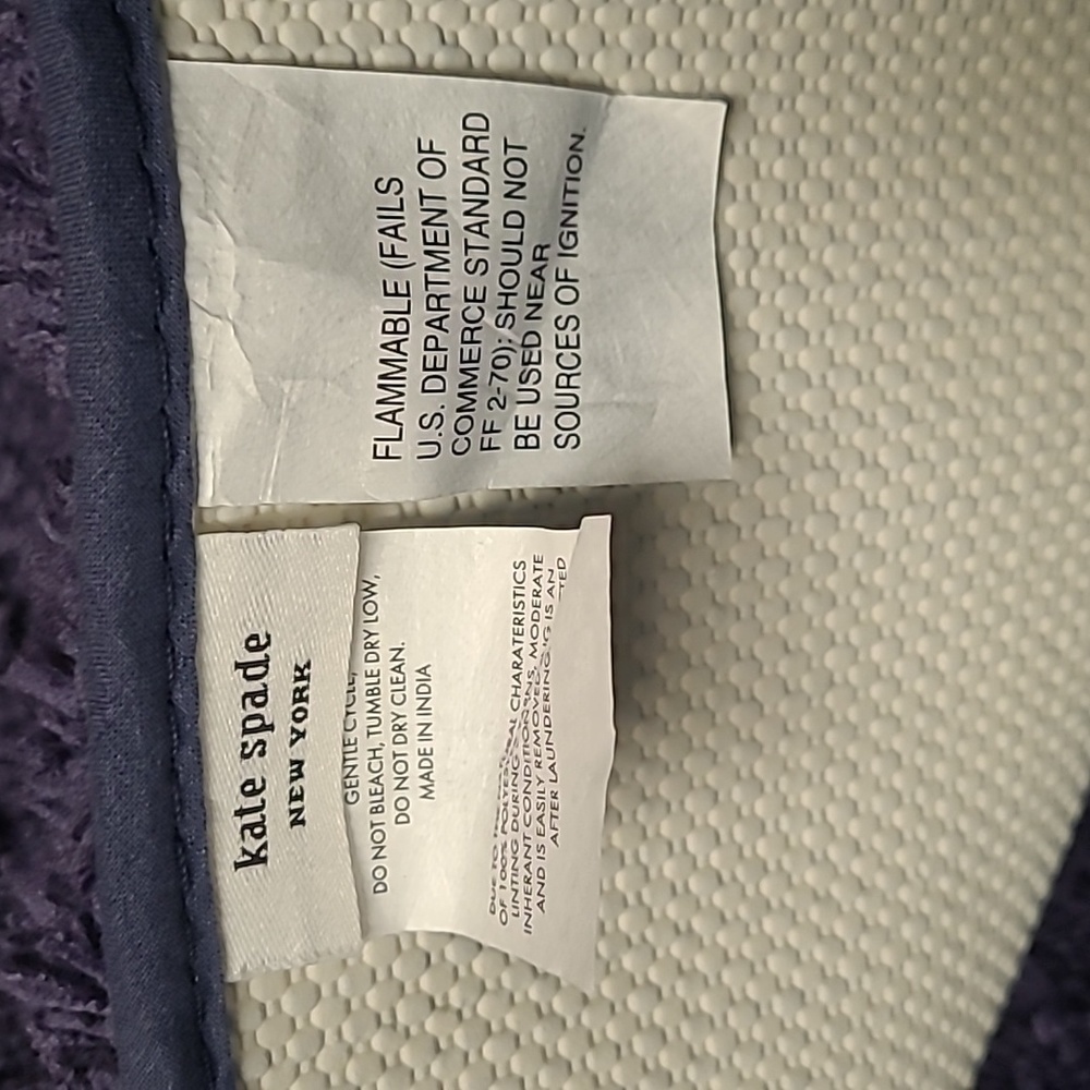 Kate Spade Bath Rug Set - Picture 3 of 5